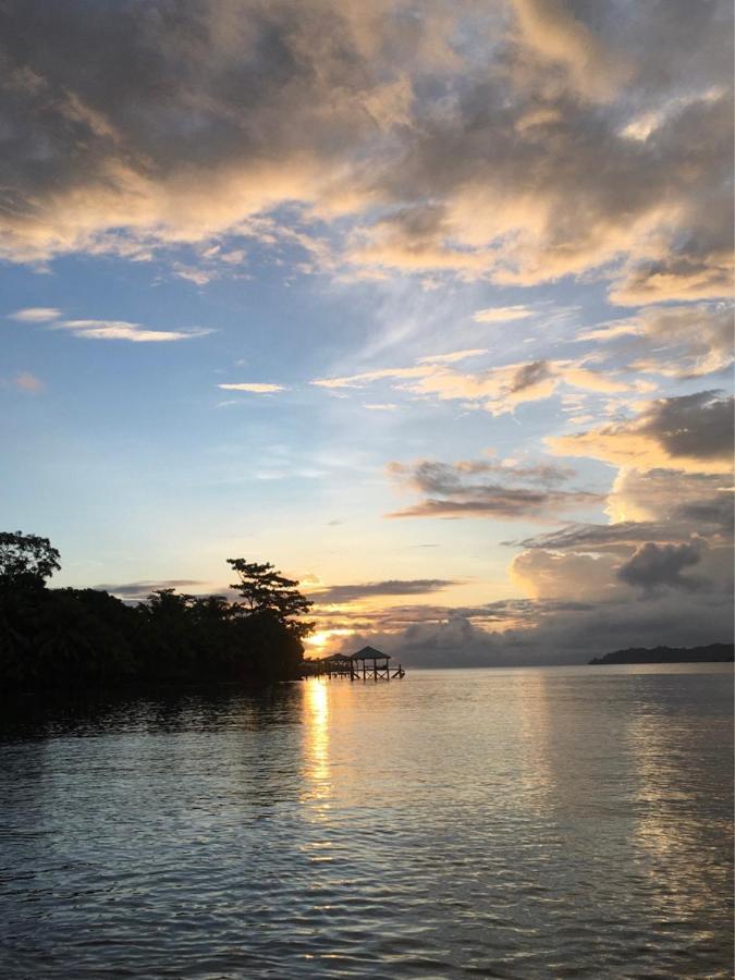 Sand Dollar Beach Bed & Breakfast Bocas del Toro Exterior foto